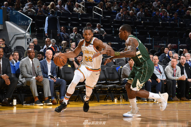 两家俱乐部 两家俱乐部